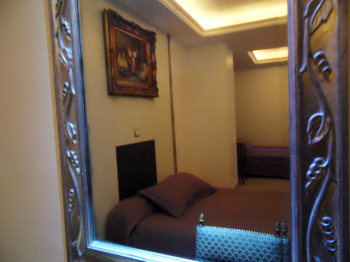 Hotel De L'Aveyron Paryż Pokój zdjęcie